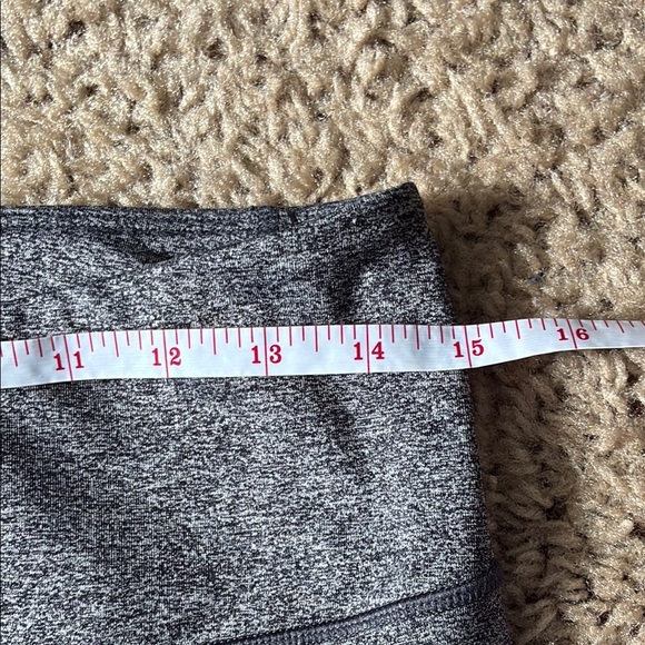 Victoria's Secret Gray Capris - Picture 5 of 9